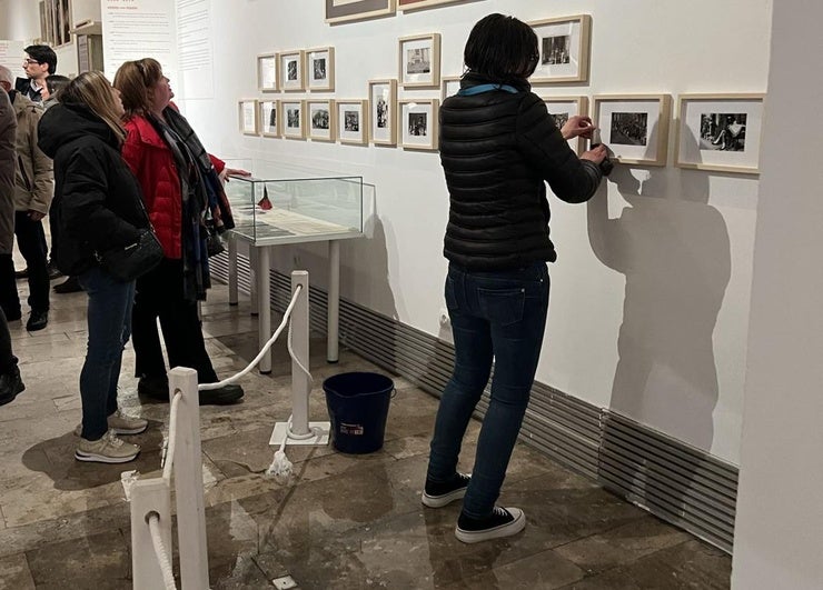 Las goteras amenazan la exposición de Semana Santa en la Pasión